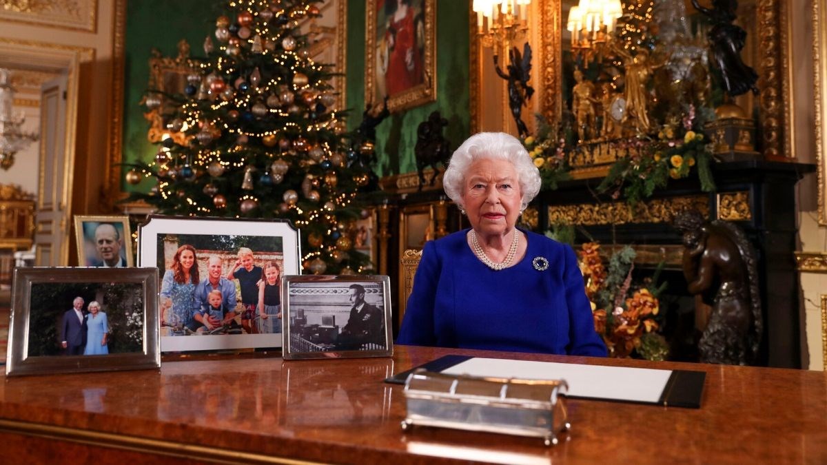 Čeka se poruka kraljice Elizabete: Hoće li spomenuti skandal svog sina?